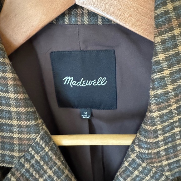 Madewell Caldwell Double-Breasted Blazer in Mandell Plaid Medium - Picture 6 of 6